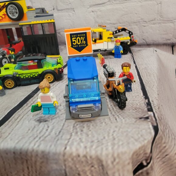Lego City Tuning Workshop 60258 - Picture 3 of 12